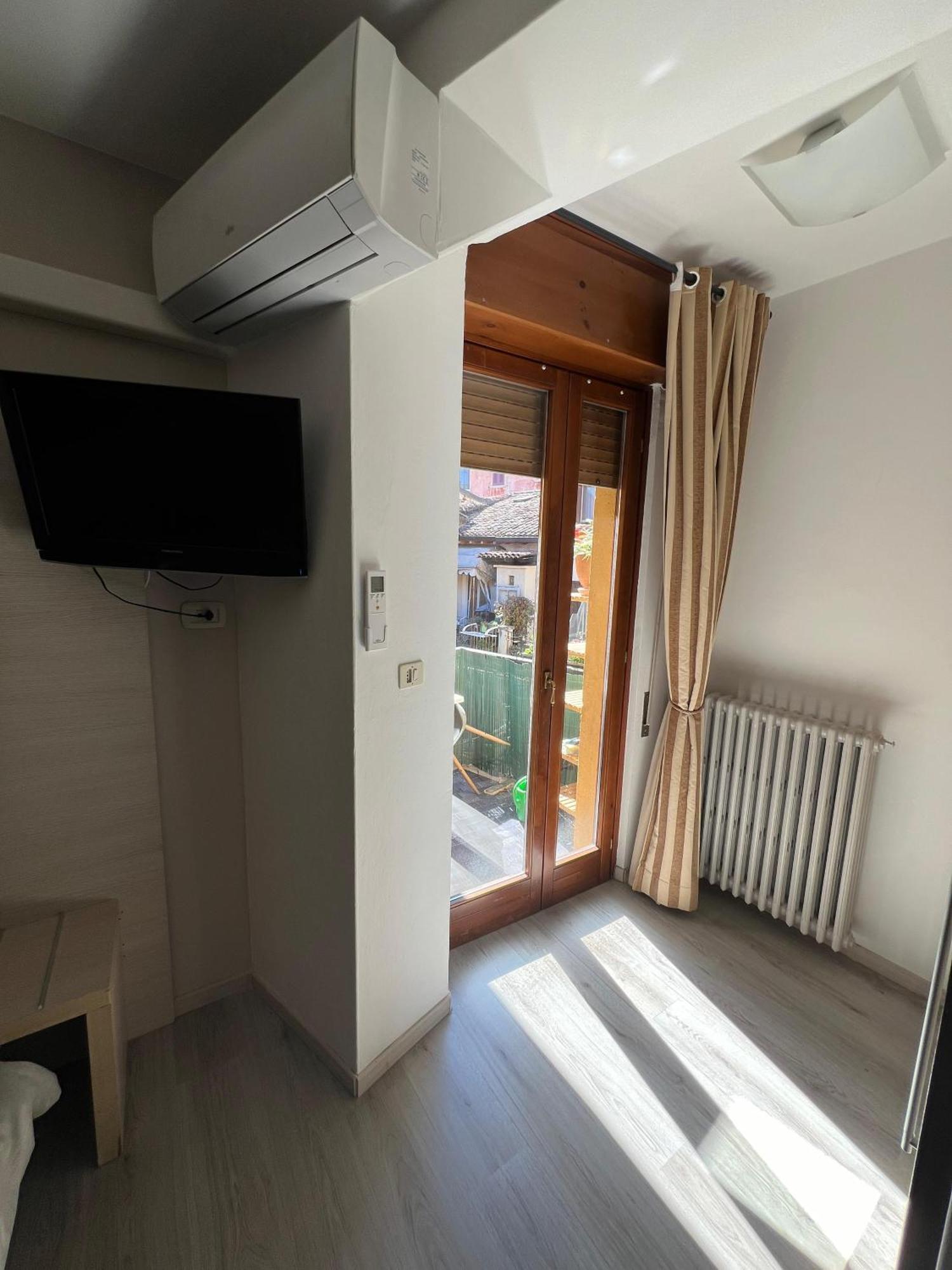 B&B Al Vittoriale Da Maja Gardone Riviera Exterior foto
